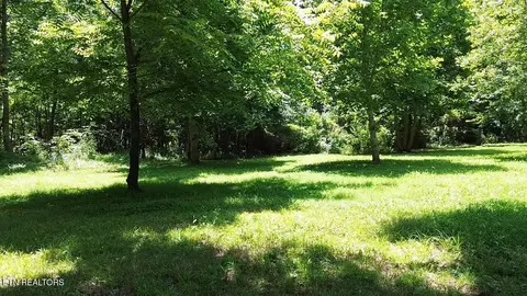 182 Nydeck Rd, Robbins, TN 37852