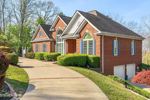 1953 Ridge Point Dr, Cleveland, TN 37311