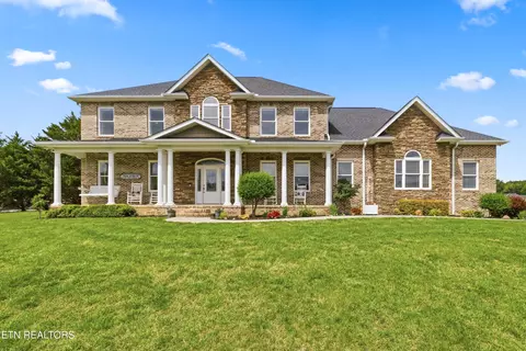 2725 River Island Blvd, Kodak, TN 37764