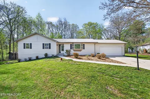 54 Peterson Ln, Pleasant Hill, TN 38578