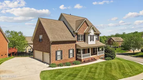 12617 Weatherstone Dr, Knoxville, TN 37922