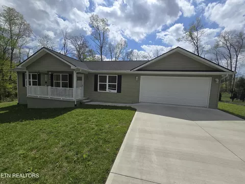 204 Nehasane Ln, Crossville, TN 38572