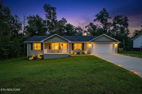 204 Nehasane Ln, Crossville, TN 38572