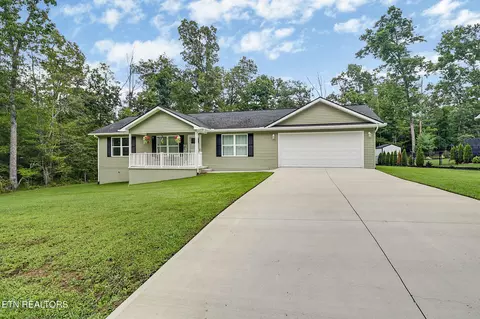 204 Nehasane Ln, Crossville, TN 38572