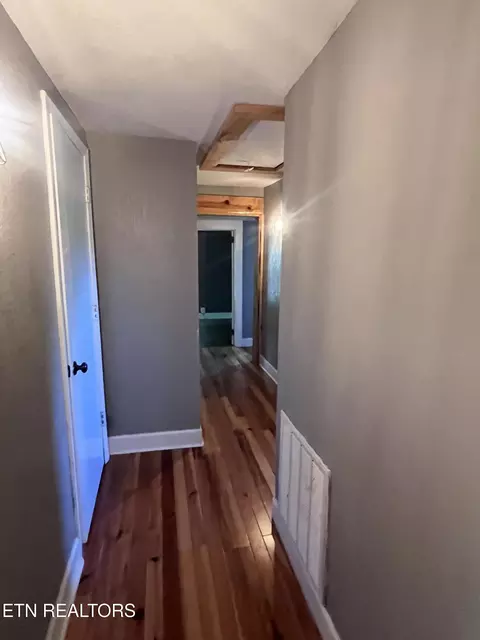 Entry Way - 3002 Highway 61 E, Luttrell, TN 37779 photo 1 of 3