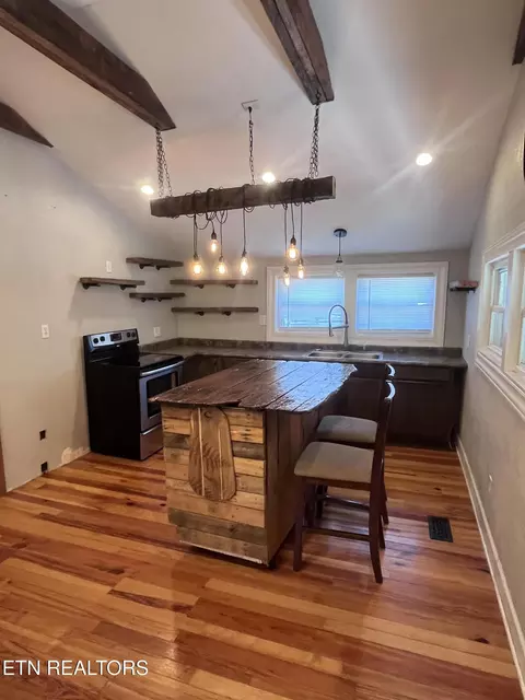 Kitchen - 3002 Highway 61 E, Luttrell, TN 37779 photo 2 of 4