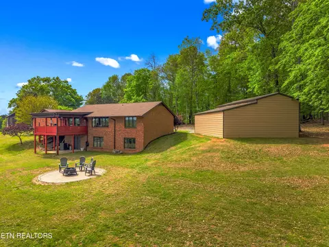Exterior - 1850 Honeysuckle Ln, Talbott, TN 37877 photo 12 of 13