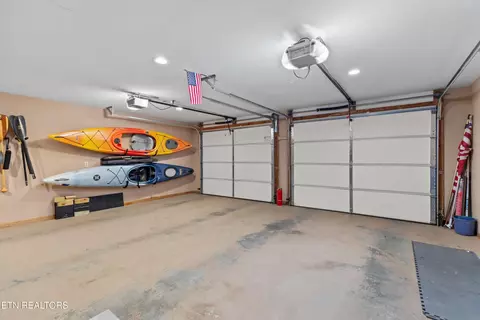 Exterior - 1850 Honeysuckle Ln, Talbott, TN 37877 photo 6 of 13