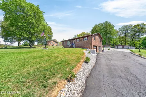 480 Camp Dr, Sparta, TN 38583