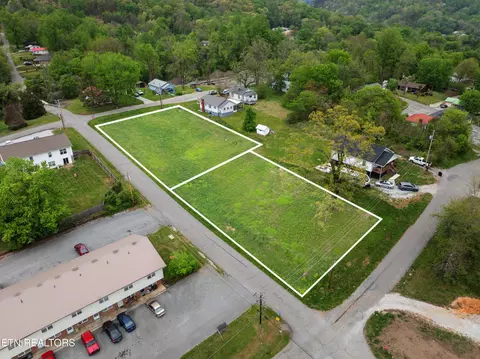 W Prospect St, La Follette, TN 37766