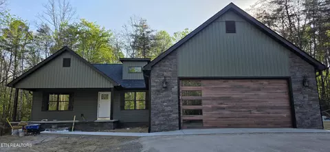1300 Laurel Way, Monterey, TN 38574