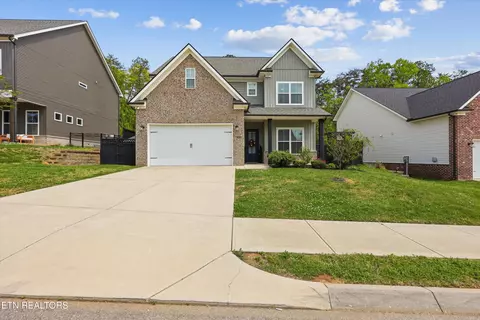 3250 Denver Ln, Knoxville, TN 37931