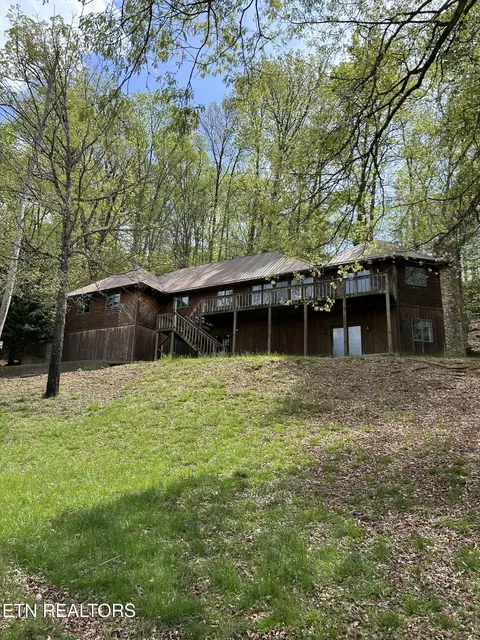 690 Stevens St, Rogersville, TN 37857