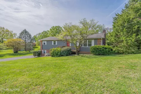 209 Lakeview Ln, Oak Ridge, TN 37830