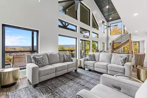Living - 3316 Sugar Maple Loop Rd, Sevierville, TN 37862 photo 7 of 8