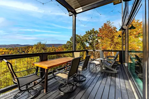 Exterior - 3316 Sugar Maple Loop Rd, Sevierville, TN 37862 photo 4 of 11