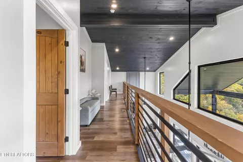 Entry Way - 3316 Sugar Maple Loop Rd, Sevierville, TN 37862 photo 5 of 9