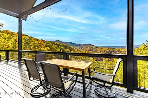 Exterior - 3316 Sugar Maple Loop Rd, Sevierville, TN 37862 photo 3 of 11