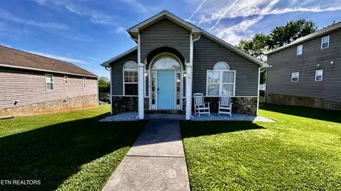 1611 Monte Vista Dr, Sevierville, TN 37862
