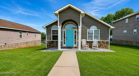 1611 Monte Vista Dr, Sevierville, TN 37862