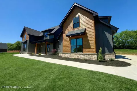 1211 Herbert Dr, Greenback, TN 37742