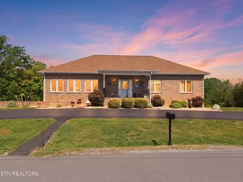 446 Gaut Rd, Dandridge, TN 37725