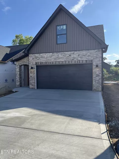 3479 Sparks Scenic Way, Knoxville, TN 37931