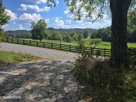Exterior - 1085 Lick Branch Rd, Ewing, VA 24248 photo 21 of 21
