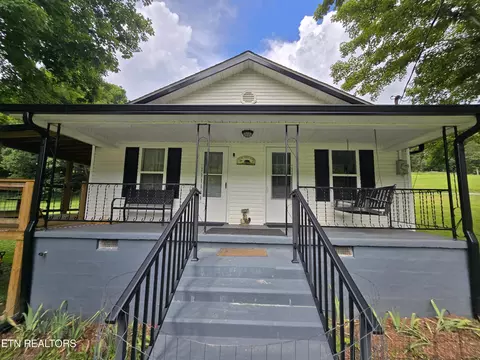 Exterior - 1085 Lick Branch Rd, Ewing, VA 24248 photo 1 of 14