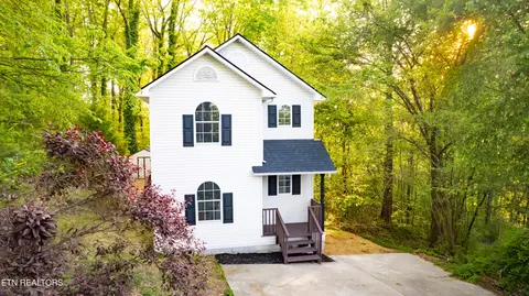 392 Indian Hills Dr, Dayton, TN 37321