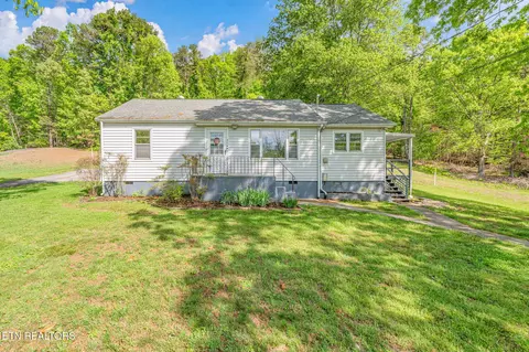 216 Burnett Ln, Knoxville, TN 37920