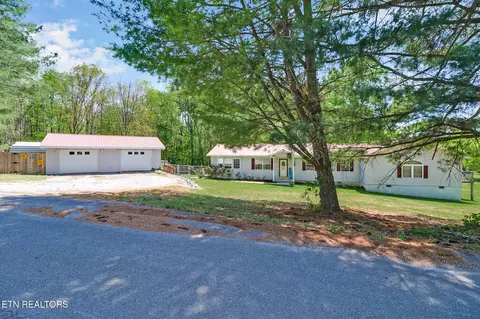2013 Meadowview Dr, Jamestown, TN 38556