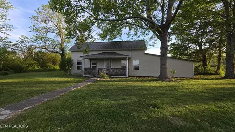 671 Williams Creek Rd, Oneida, TN 37841