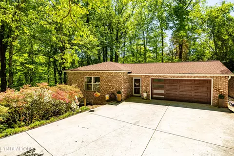 2513 SW Lakemoor Dr, Knoxville, TN 37920