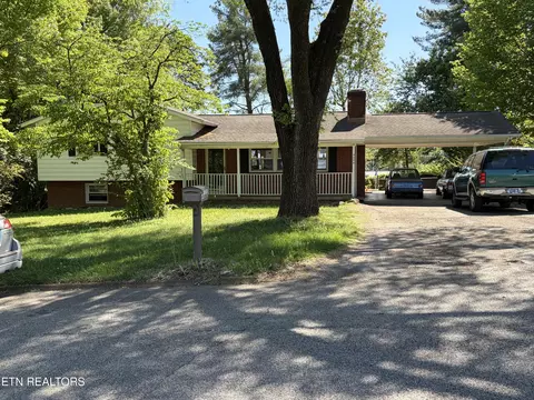 4324 Royalview Rd, Knoxville, TN 37921