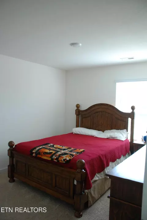 Bedroom - 198 Claire Pl, Talbott, TN 37877 photo 4 of 6