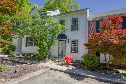 3851 Tambark Dr, Knoxville, TN 37917