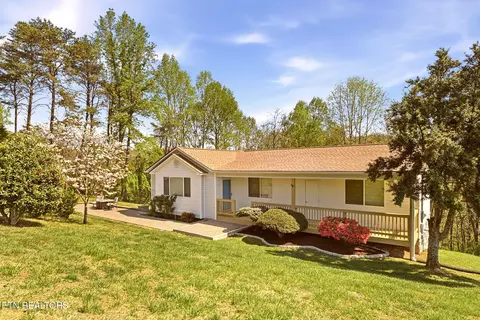 256 Mountain View Ests, Caryville, TN 37714