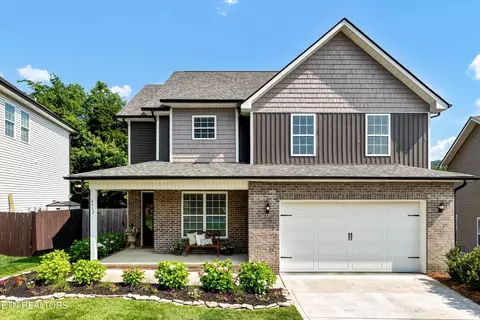 4912 Creek Bank Dr, Knoxville, TN 37920