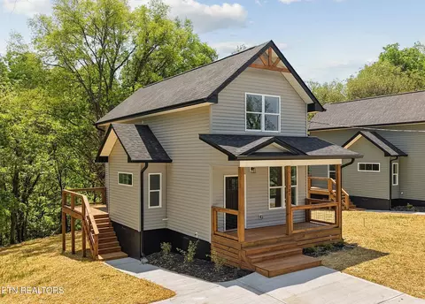 380 Nash Rd, Knoxville, TN 37914