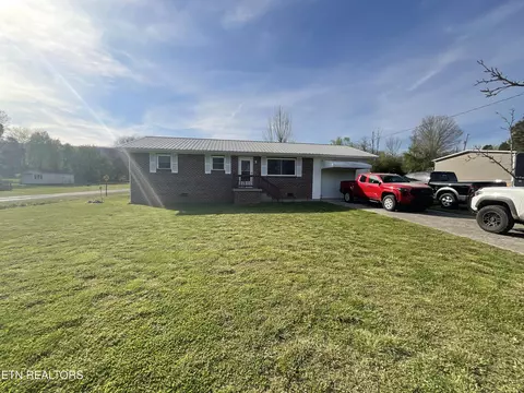1084 Cemetery Rd, Spring City, TN 37381