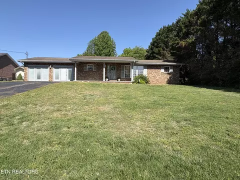 410 First St, Seymour, TN 37865