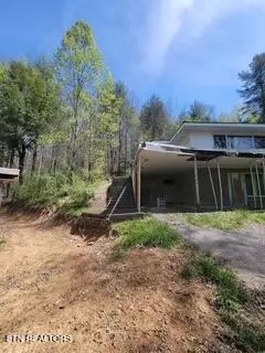 Exterior - 20084 Alberta St, Oneida, TN 37841 photo 2 of 4