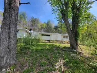 Exterior - 20084 Alberta St, Oneida, TN 37841 photo 1 of 4