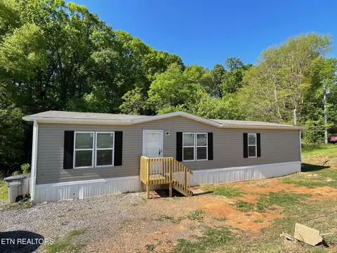 859 Valley Home Rd, Dandridge, TN 37725