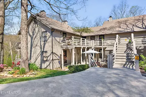 145 Moytoy Rd #105, Crab Orchard, TN 37723