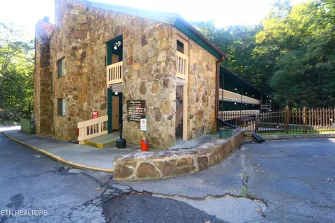 1435 Wiley Oakley Dr #158, Gatlinburg, TN 37738
