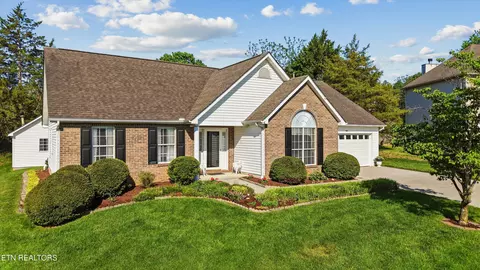 1721 Totanka Ln, Knoxville, TN 37931