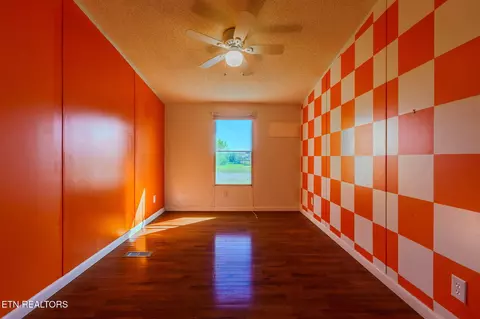 Bedroom - 1046 Talbott Kansas Rd, Talbott, TN 37877 photo 6 of 6