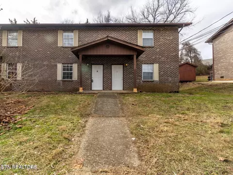 1009 Summer Wood Rd, Knoxville, TN 37923